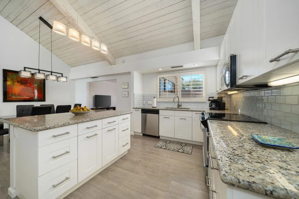 34860 Mission Hills Drive, Rancho Mirage, California 92270 home-pic-15